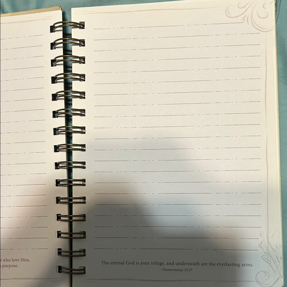 Source Unknown Floral and Snowman Spiral Notebooks - Picture 4 of 9